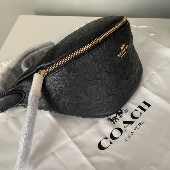 Coach Embossed pattern belt bag - Picture 1 of 8
